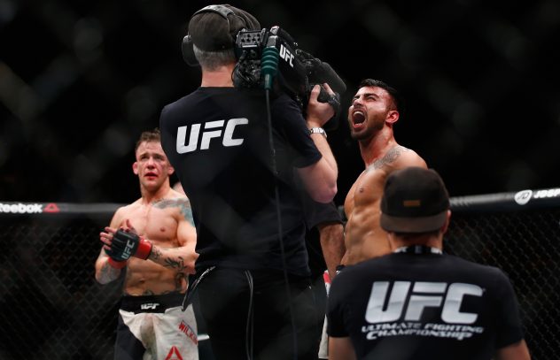 Suora kuitti Leijonista! UFC-tähti Makwan Amirkhani piikitteli  ruotsalaisyleisöä - pääsi heti ihon alle - Leijonat