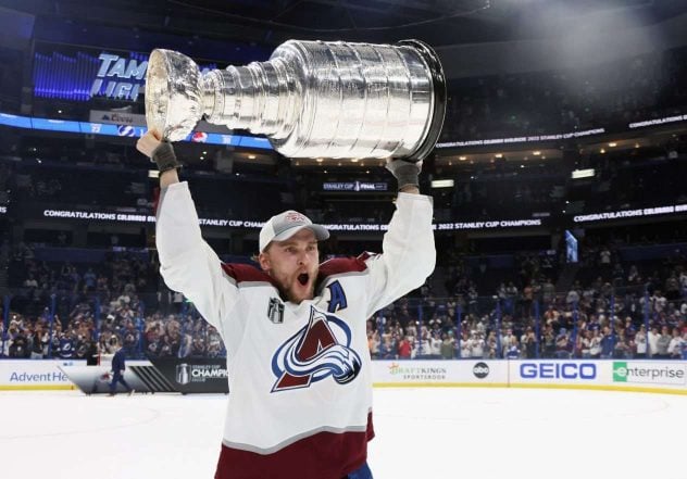 Happy birthday, Mikko Rantanen! 🥳 #NHLStats